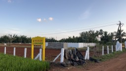 PLOTS SALE IN VALLAM