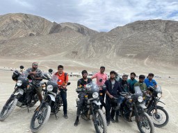 ladakh family tour packages