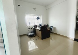 Spacious Independent Office Space For Rent